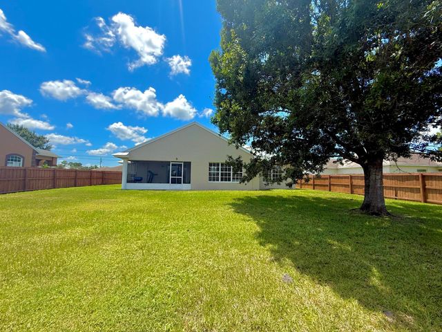 1561 SW Gadsan Avenue, Port St Lucie, FL 34953