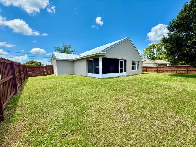 1561 SW Gadsan Avenue, Port St Lucie, FL 34953
