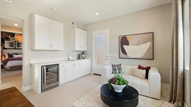24392 Camino Oceano, Valencia, CA 91354