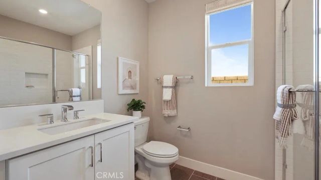 24392 Camino Oceano, Valencia, CA 91354