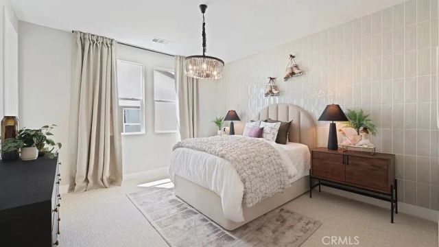 24392 Camino Oceano, Valencia, CA 91354