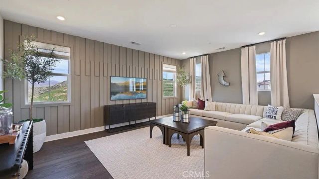 24392 Camino Oceano, Valencia, CA 91354