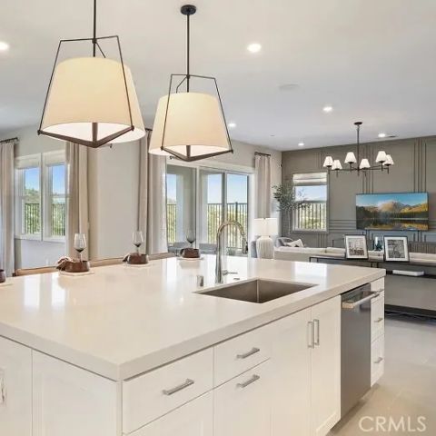 24392 Camino Oceano, Valencia, CA 91354