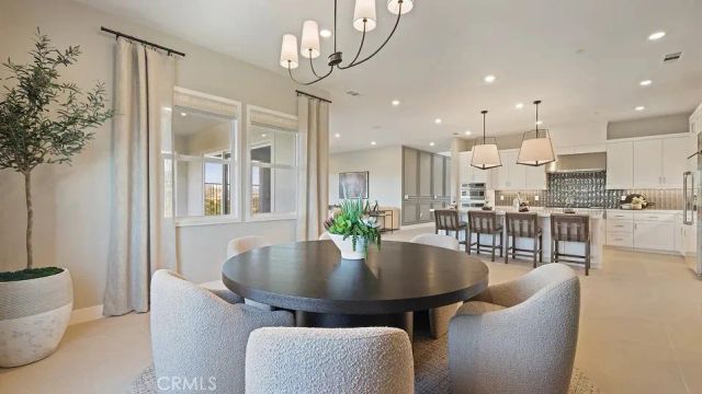 24392 Camino Oceano, Valencia, CA 91354
