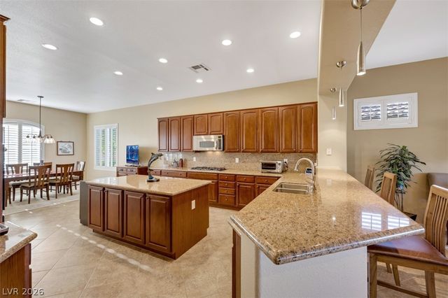 2204 Canyonville Drive, Henderson, NV 89044