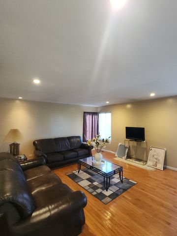 136 Moonlight Road, Matteson, IL 60443