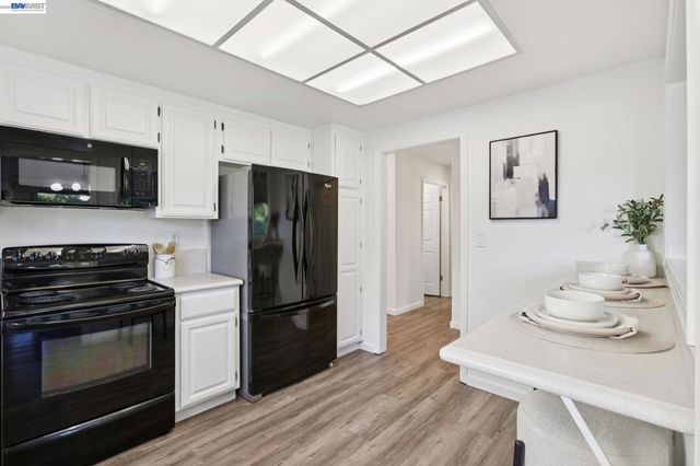 1809 N Forest Hill Pl, Danville, CA 94526