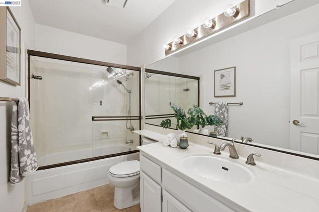 1809 N Forest Hill Pl, Danville, CA 94526