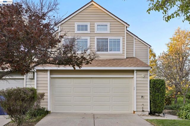 1809 N Forest Hill Pl, Danville, CA 94526