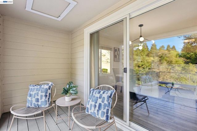 1809 N Forest Hill Pl, Danville, CA 94526