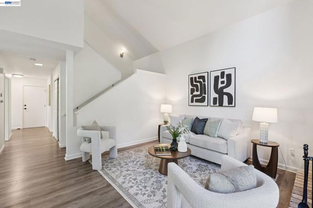 1809 N Forest Hill Pl, Danville, CA 94526