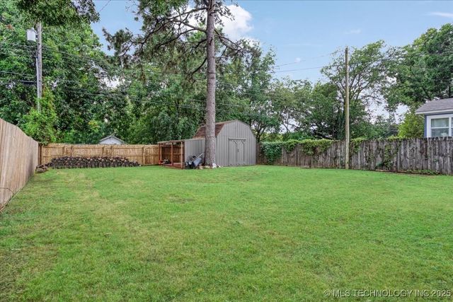 1216 11th Avenue NW, Ardmore, OK 73401