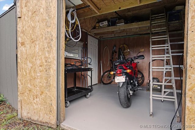 1216 11th Avenue NW, Ardmore, OK 73401