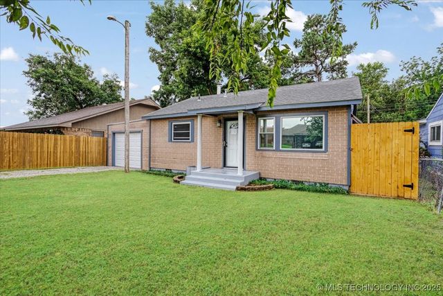 1216 11th Avenue NW, Ardmore, OK 73401