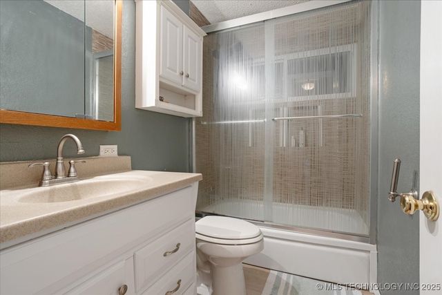 1216 11th Avenue NW, Ardmore, OK 73401