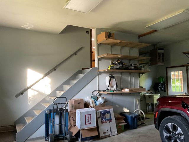 8565 BARKER Road, Girard, PA 16417