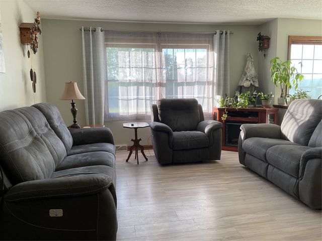 8565 BARKER Road, Girard, PA 16417