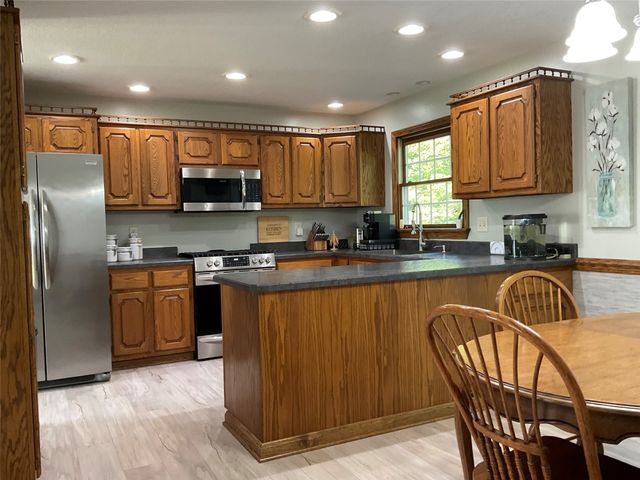 8565 BARKER Road, Girard, PA 16417