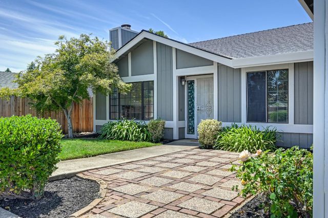 103 Ponderosa Ct, Folsom, CA 95630