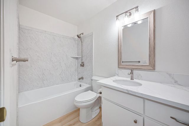 103 Ponderosa Ct, Folsom, CA 95630