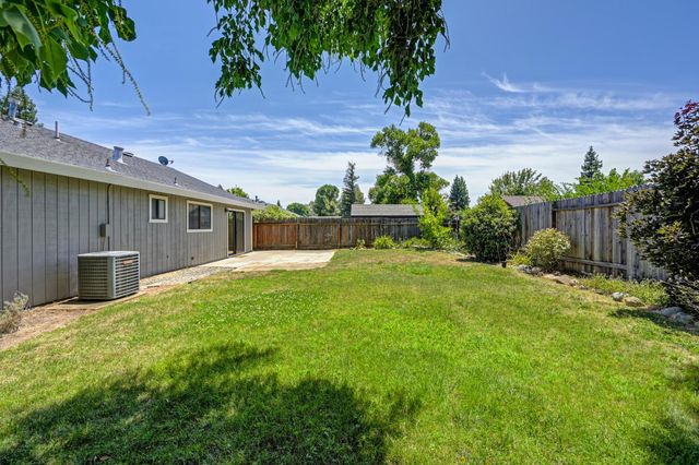 103 Ponderosa Ct, Folsom, CA 95630