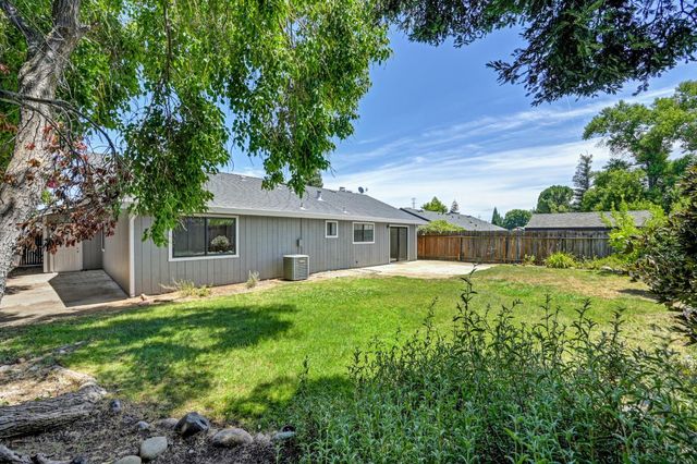 103 Ponderosa Ct, Folsom, CA 95630