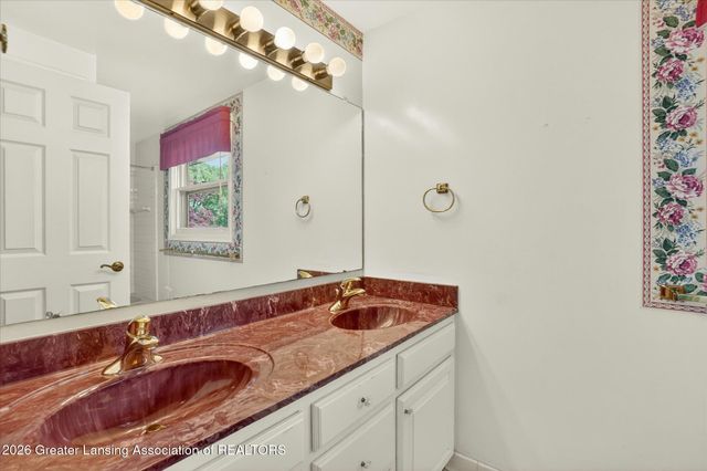 312 Murphy Circle, East Lansing, MI 48823