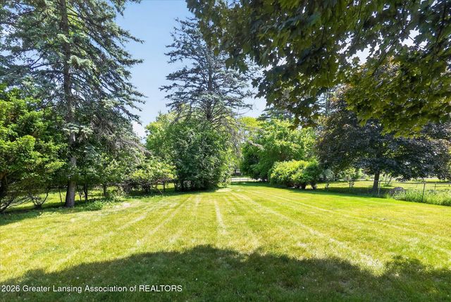 312 Murphy Circle, East Lansing, MI 48823