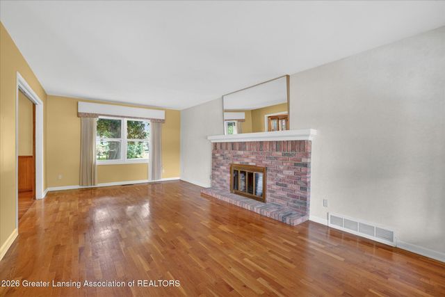 312 Murphy Circle, East Lansing, MI 48823