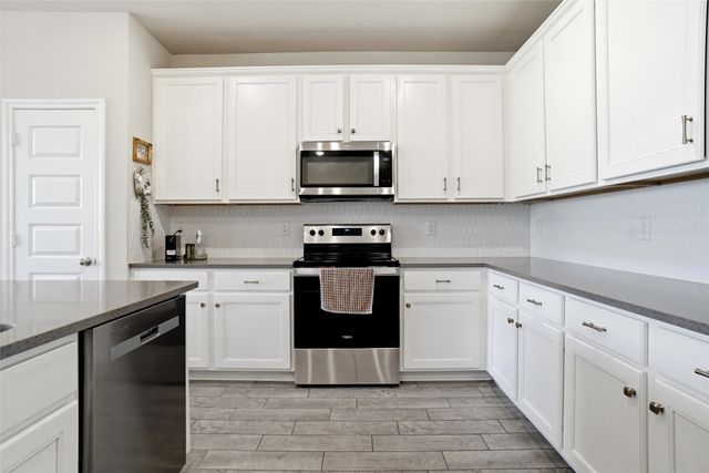 961 Billups Drive, Van Alstyne, TX 75495