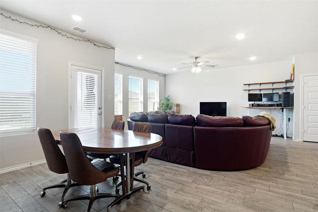 961 Billups Drive, Van Alstyne, TX 75495