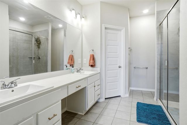 961 Billups Drive, Van Alstyne, TX 75495