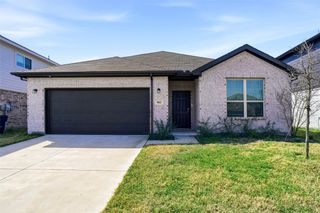 961 Billups Drive, Van Alstyne, TX 75495