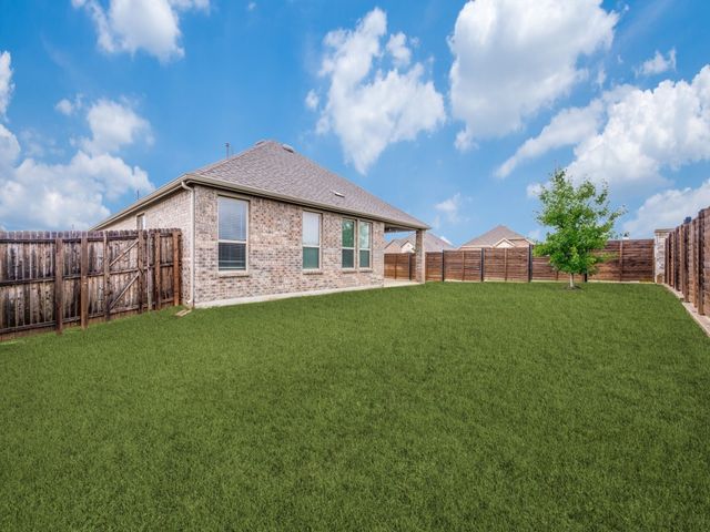 10624 Echo Brook Lane, Aubrey, TX 76227