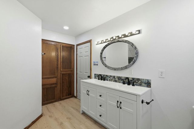 900 County Road 474, Elgin, TX 78621