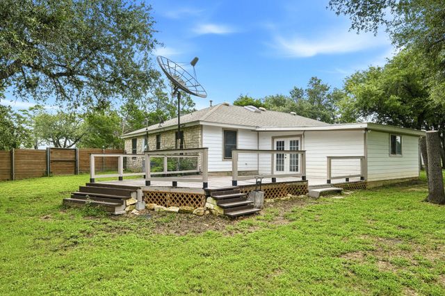 900 County Road 474, Elgin, TX 78621