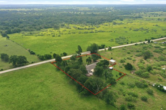 900 County Road 474, Elgin, TX 78621