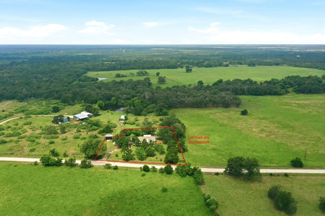 900 County Road 474, Elgin, TX 78621