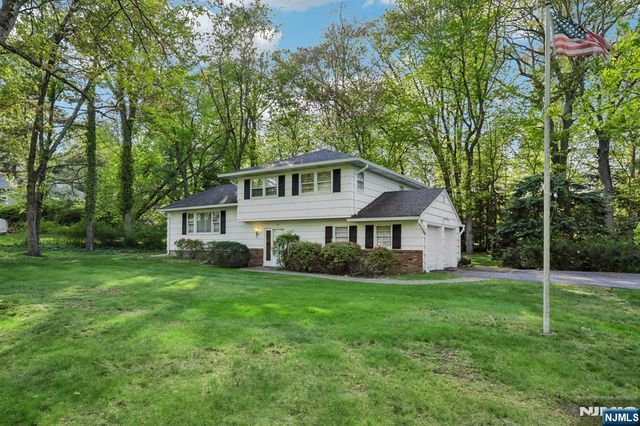 501 Terhune Terrace, Wyckoff, NJ 07481