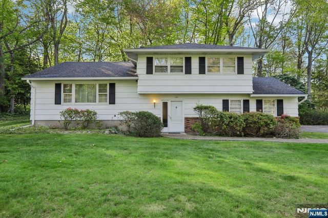 501 Terhune Terrace, Wyckoff, NJ 07481