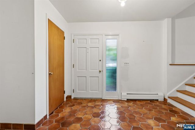 501 Terhune Terrace, Wyckoff, NJ 07481