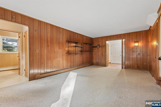 501 Terhune Terrace, Wyckoff, NJ 07481
