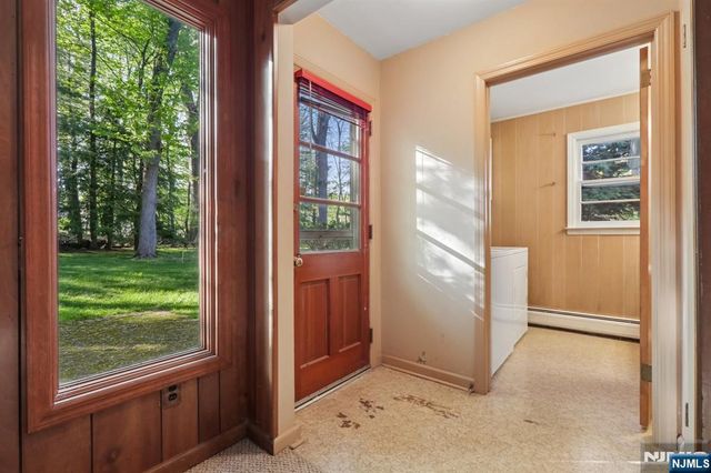 501 Terhune Terrace, Wyckoff, NJ 07481