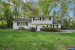 501 Terhune Terrace, Wyckoff, NJ 07481