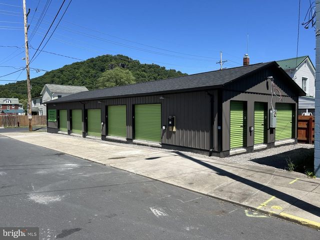 180 N MAIN STREET, Keyser, WV 26726