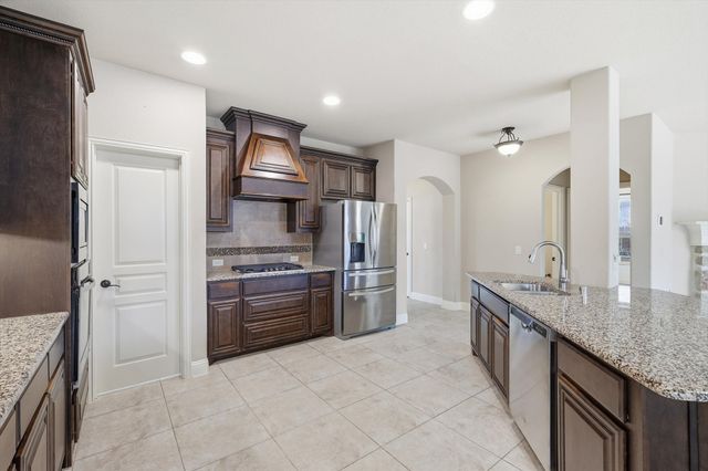 2739 Chimney Rock Road, Burleson, TX 76028