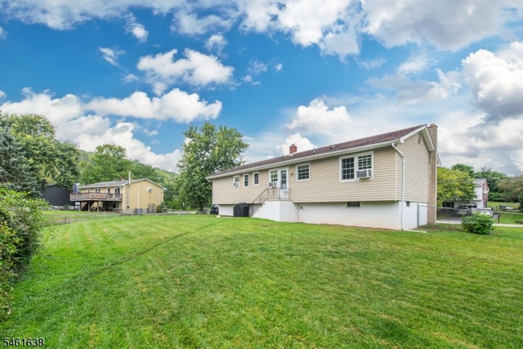 29 Thistle Ave, Vernon Twp., NJ 07418 — photo 4