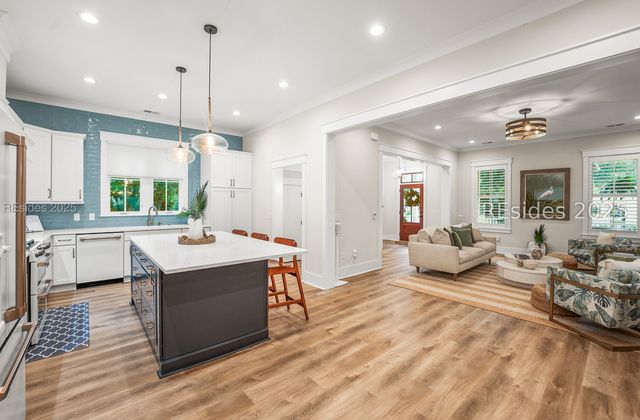 30 Sweet Olive Dr, Beaufort, SC 29907