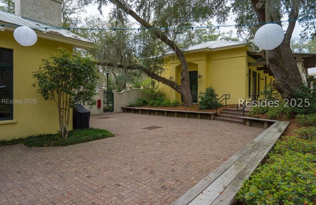 30 Sweet Olive Dr, Beaufort, SC 29907