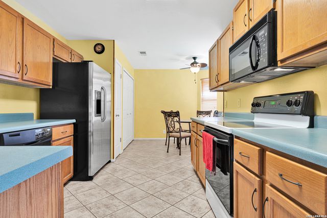 7015 CORAL SPGS, San Antonio, TX 78250